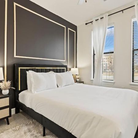 شقة Lux 1B W Pool Near Toyota Hq, The Star, Legacy Wes فريسكو المظهر الخارجي الصورة