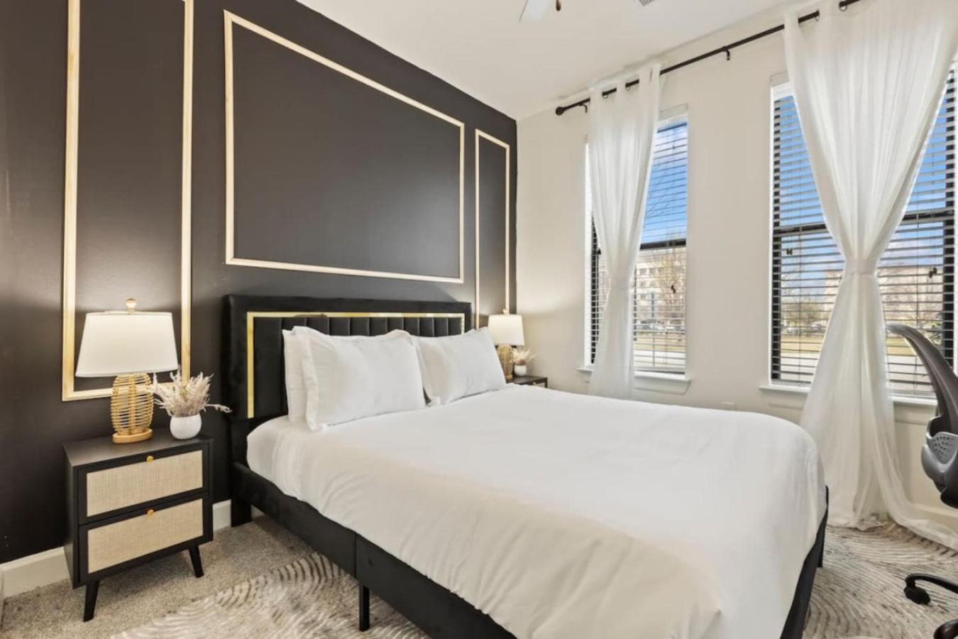 شقة Lux 1B W Pool Near Toyota Hq, The Star, Legacy Wes فريسكو المظهر الخارجي الصورة